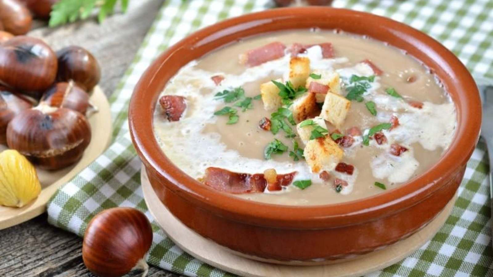 ZUPPA DI CASTAGNE E PATATE